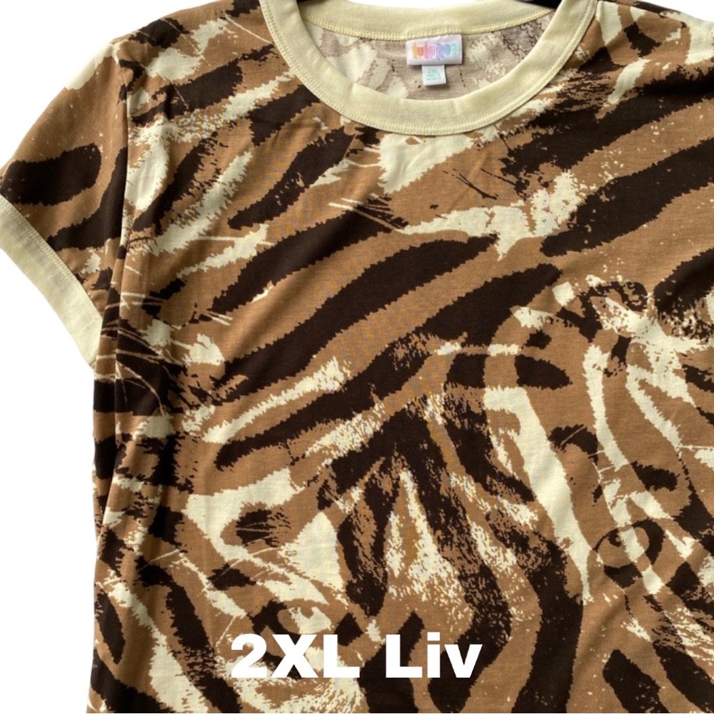💝💝💝 3 for $33 Hidden Tiger Liv Tee